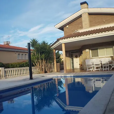 Castelló Villa *